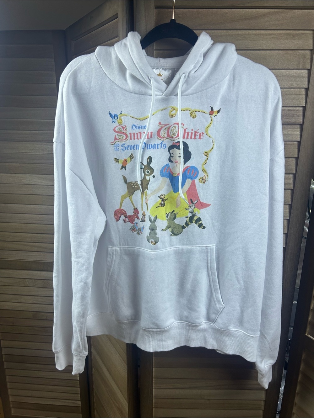 Disney Princess Snow White & the Seven Dwarfs Hoodie XL White Glitter Graphic